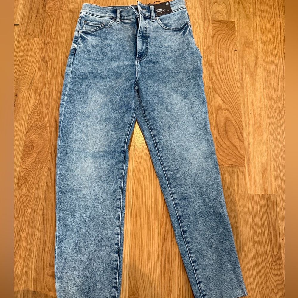 Express Mom Jeans Size 8 Brand New